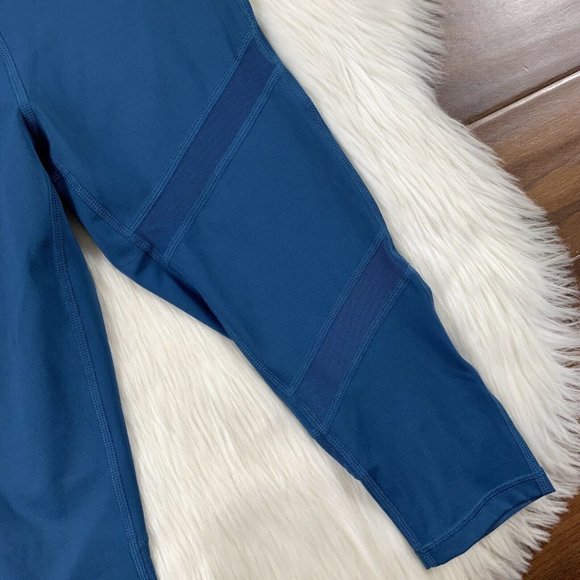 Zyia Size 4 Corsair Blue‎ Brilliant Mesh Hi Rise Crop Legging - Picture 2 of 8